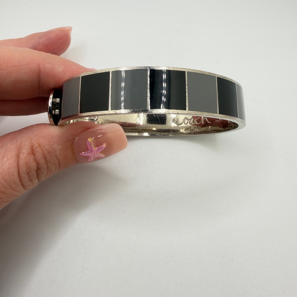 COACH grey and black enamel in silver tone hinged bangle‎ bracelet!